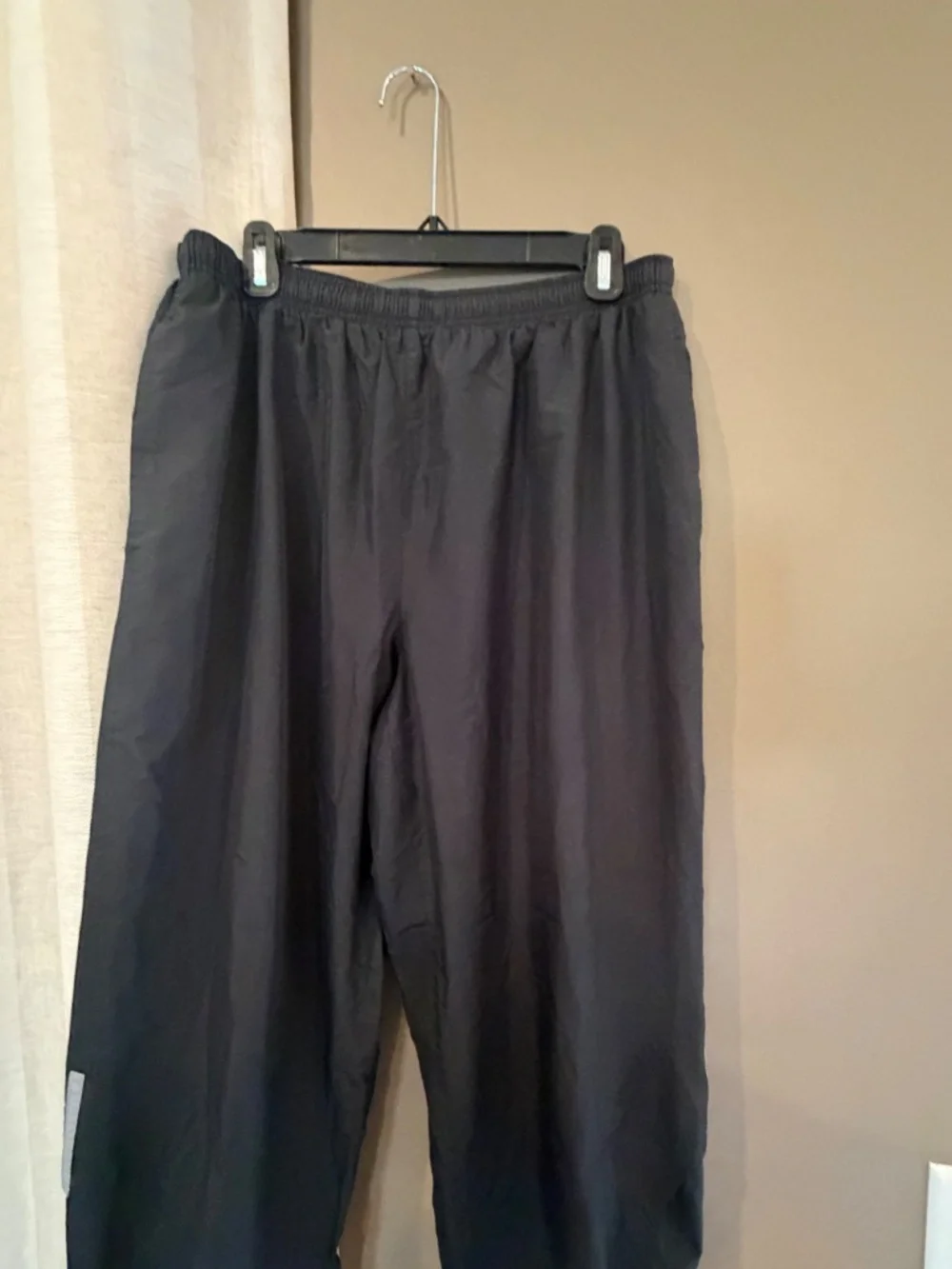 Adidas Men's Black Track Pants, Windbreaker, Adjustable ankle, Size Large
